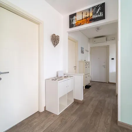 Apartament Guesthost - Seaside Retreat Near Trieste Múggia